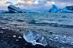 Islandský ľadový svet Jokulsarlon.