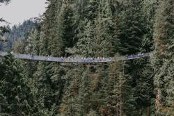 Visutý most Capilano nedaleko Vancouveru.