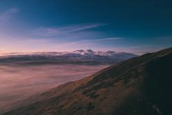 Vyhľad z vrchu Aragats pri observatóriu Byurakan v Arménsku.