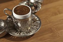 Turecká káva v kaviareňi Pierre Loti. Istanbul.
