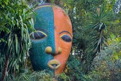 Záhrada Anima s maskou. Maroko.