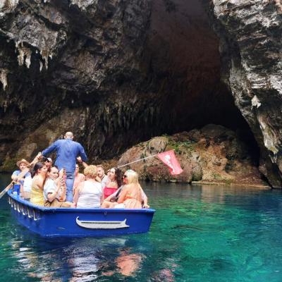 Krásna jaskyňa Melissani, Kefalónia.