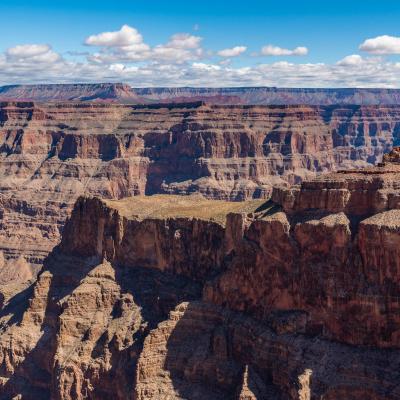 Nádherné skalné scenérie v Grand Canyon.