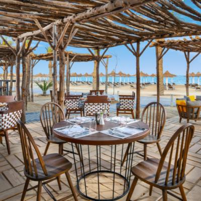 Reštaurácia pri pláži hotela Jaz Costa Mares v Marsa Alam.