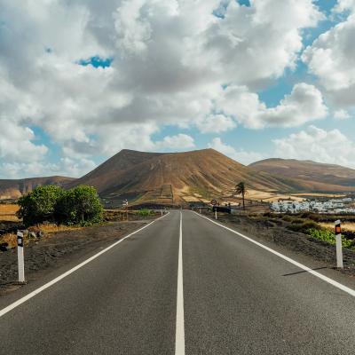 Cesta sopečnou krajinou. Lanzarote.