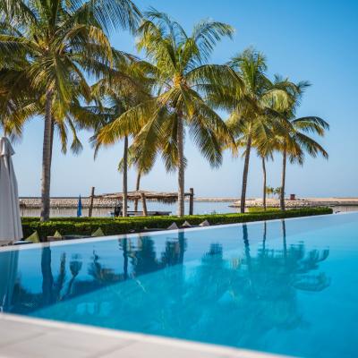 Bazén hotela Fanar & residences v Salalahu, Omán.
