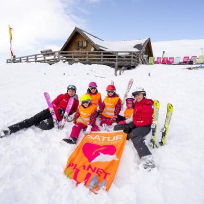 Planet Fun na lyžiach.Turracher Höhe. Rakúsko