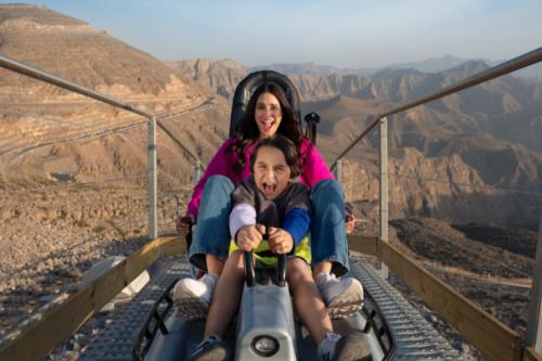 Horúca novinka: vychutnajte si najvyššiu horu Spojených arabských emirátov na bobovej dráhe