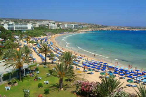 Dovolenka na Južnom Cypre: Ruch a zábava pre mladých aj rodinný relax