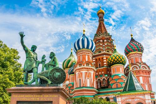 Moskva alebo Petrohrad? Čo ich spája a v čom sa líšia?