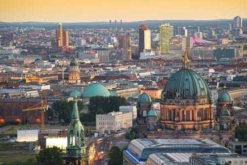 Berlín má temnú históriu, ktorú turisti aj tak milujú