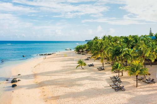 Victoria Beachcomber Resort & Spa