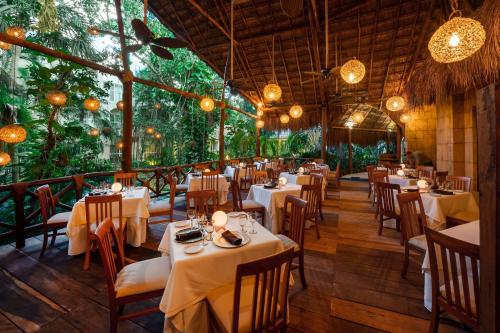 Viva Azteca by Wyndham