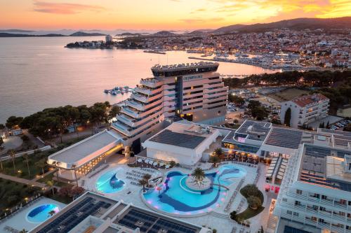 Letecky pohlad na hotel