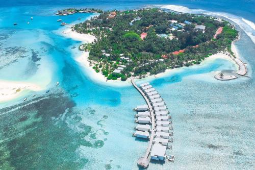 Holiday Inn Resort Kandooma Maldives