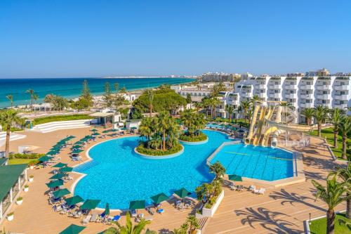 Hotel SATUR Club Melia El Mansour Mahdia pohľad na bazén
