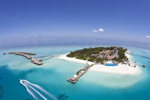 Ostrov s rezortom Velassaru Maldives