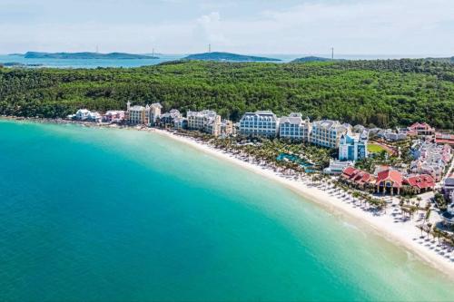 JW Marriott Phu Quoc Emerald Bay Resort and Spa