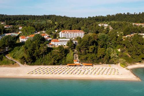 Exteriér hotela a pláž