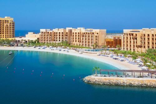 The Bay Club - Doubletree by Hilton Marjan Island