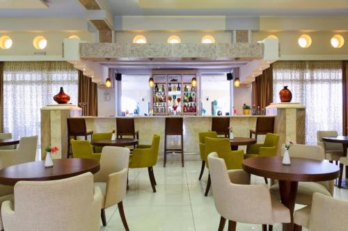 Gaia Palace_restaurant