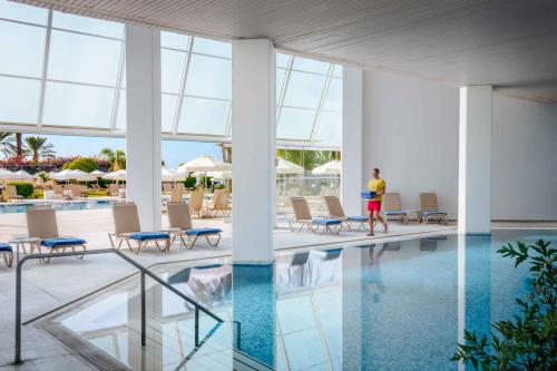 Hotel Louis Imperial Beach