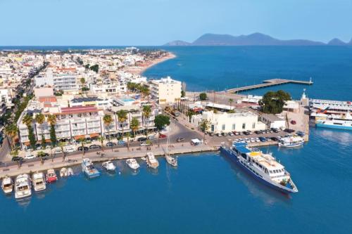 Costa-palace_harbour