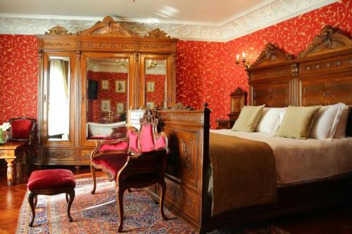 dvojlôžková posteľ