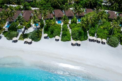 Hotel Avani Fares Maldives Resort