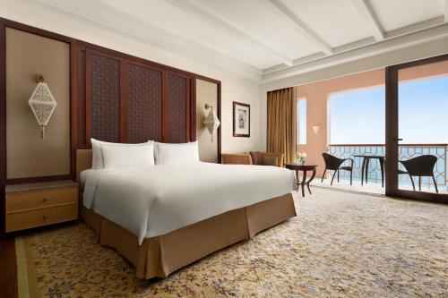 Hotel Shangri-La Al Husn