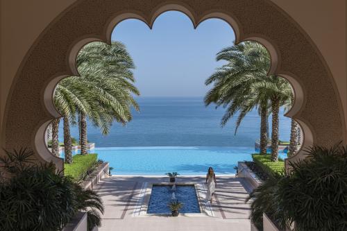 Hotel Shangri-La Al Husn