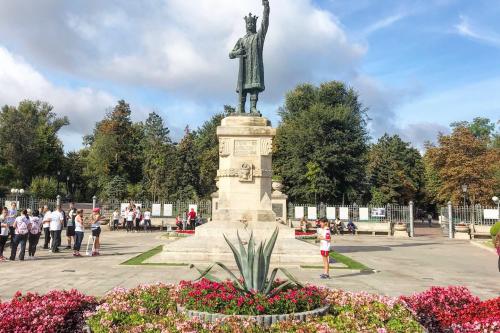 Moldavsko - medzi vinicami a históriou