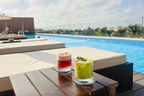 Infinity pool