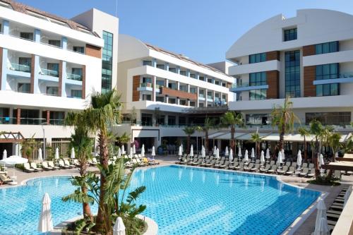 Hotel Port Side, Side, areál