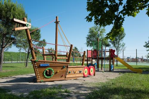 Marina Azzurra Resort