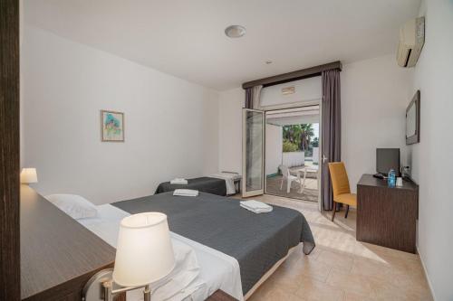 Club Esse Sunbeach Village