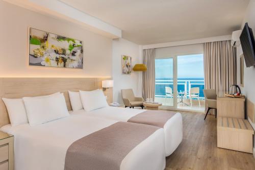 Hotel Las Arenas Affiliated by Meliá