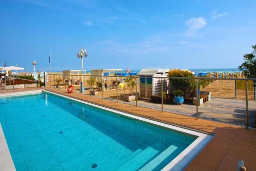 Vidi Miramare e Delfino