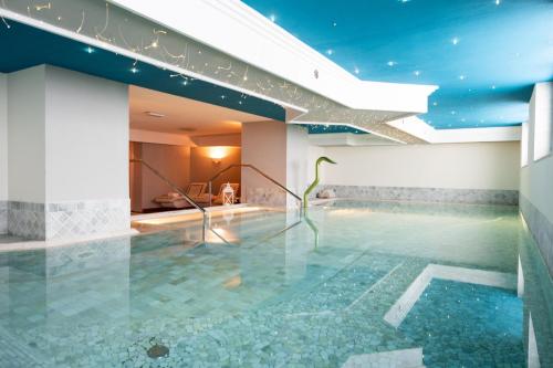 Vidi Miramare e Delfino