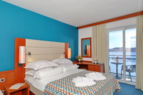 izba s manželskou posteľou