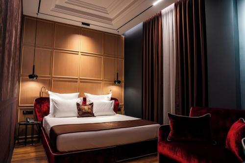 dvojlôžková posteľ