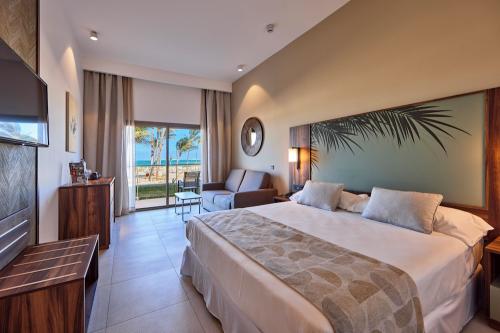 Riu Turquoise