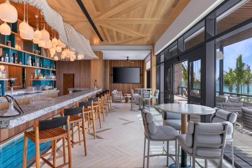 bar