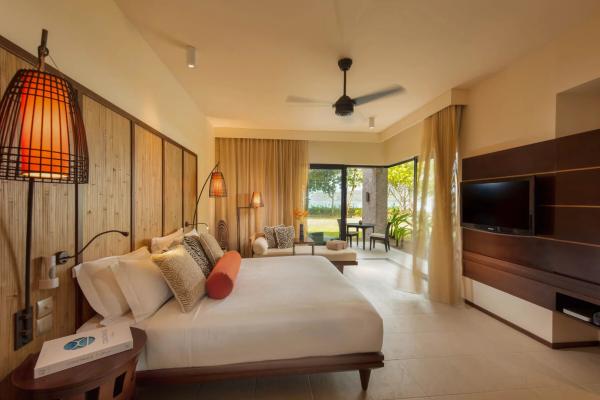 Constance Ephelia Resort