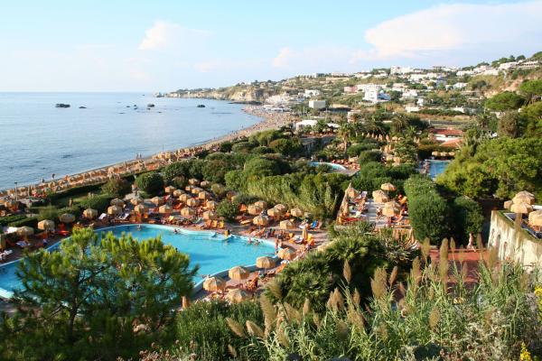 Ischia s pobytom v termálnych kúpeľoch