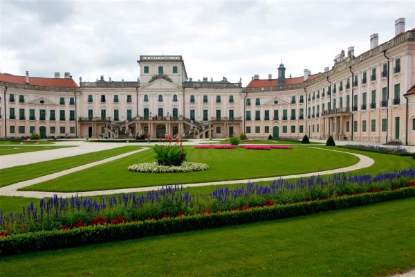 Zámok Fertod a wellness v Bukfurdo, poznávací zájazd