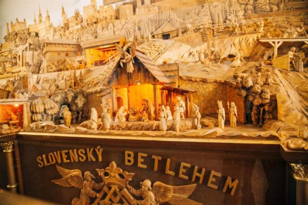 Čičmany, Rajecká Lesná, Rajecké Teplice, poznávací zájazd