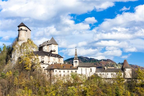 Oravský hrad, skanzen v Zuberci a drevené kostolíky, poznávací zájazd