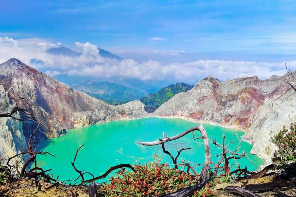 Jáva & Bali - od sopiek po pláže