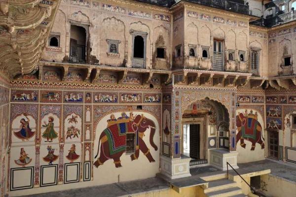 Pevnosť Junagharh s maľbami slonov